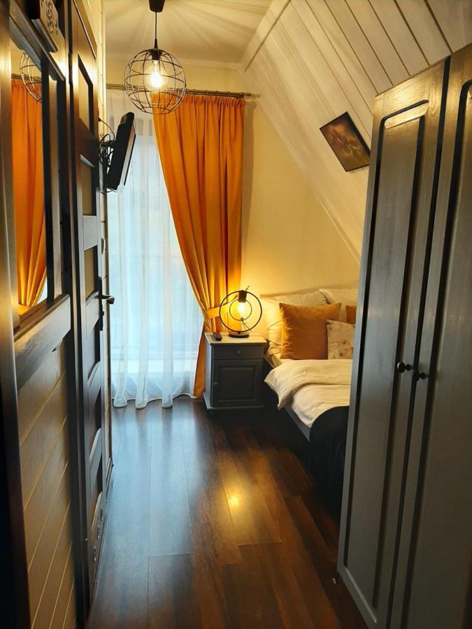 Wynajem Pokoi U Zalinskich Homestay *